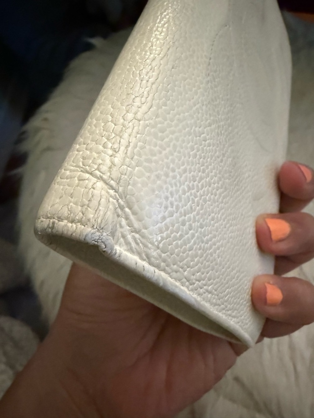 Authentic Vintage Chanel White Wallet - Picture 13 of 16